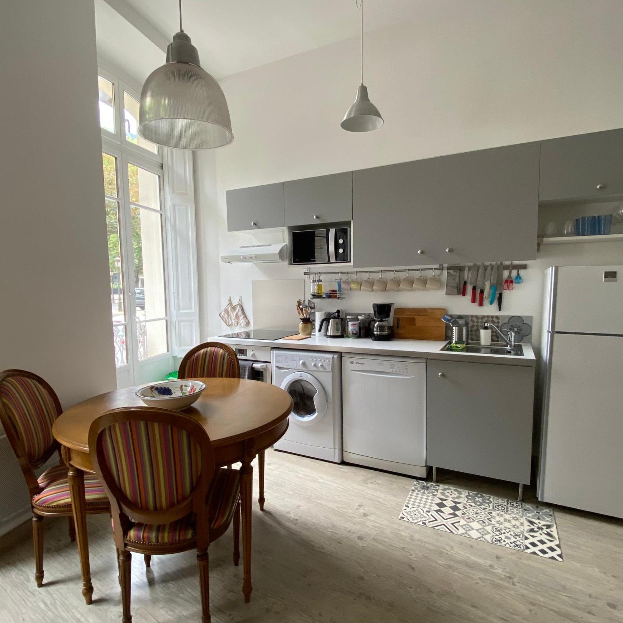Ground Floor - Hauseman Building Close To Thermes Bagnères-de-Luchon Εξωτερικό φωτογραφία